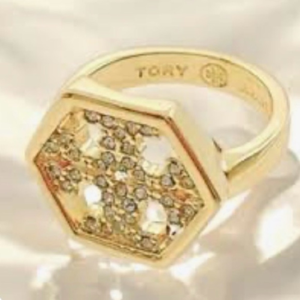 New Tory Burch Hexagon Pave Crystal Ring in gold-tone metal Size 7 with Tag